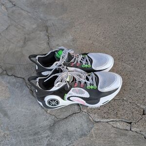 Men's Athletic Running Shoes - Black, White & Green